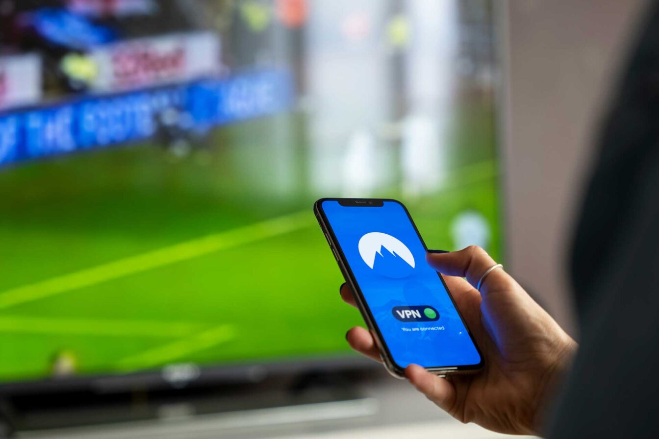 IPTV et streaming illégal : l’Arcom somme les VPN de bloquer 295 sites pirates