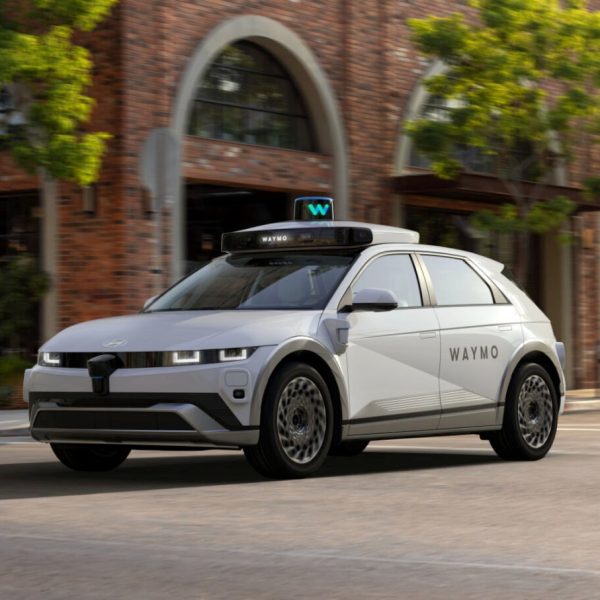 Les robotaxis débarquent sur les routes européennes en 2026