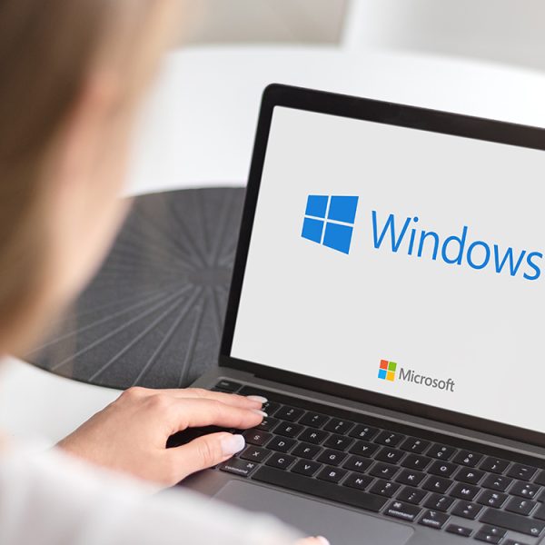 “Le coût de l’attente est très élevé” : Microsoft prévient, rester sur Windows 10 va vous coûter très cher