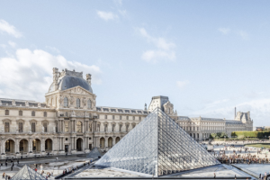 La cybersécurité du Louvre en question après le cambriolage