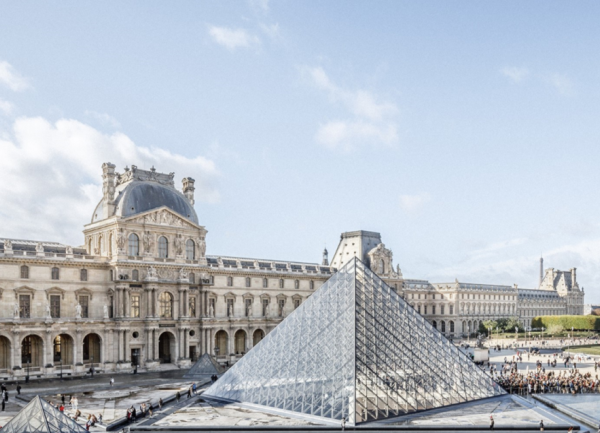 La cybersécurité du Louvre en question après le cambriolage