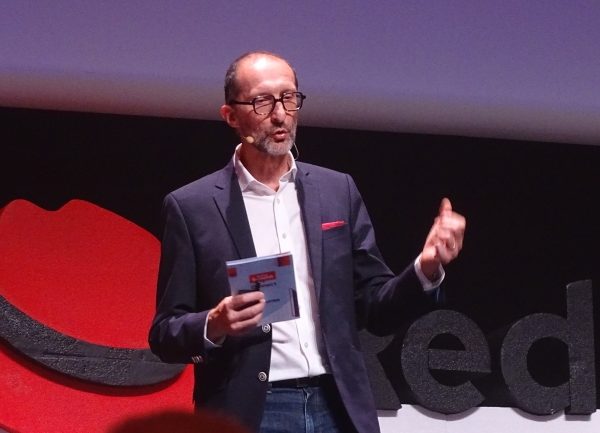 Red Hat garde le cap sur le cloud et l'IA