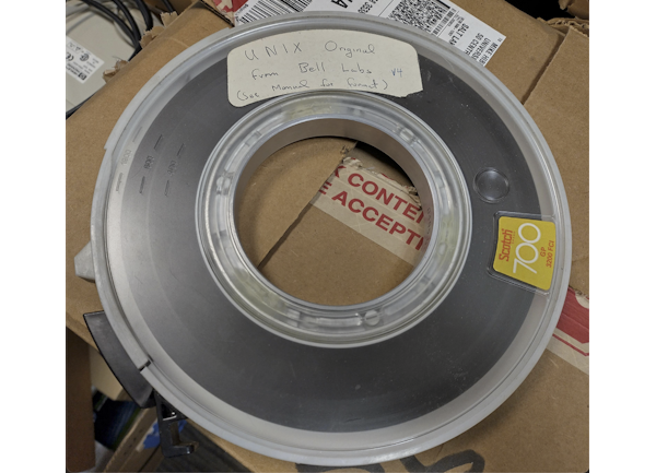 Telex : Une version d'Unix v4 retrouvée, Le spyware Landfall cible les Galaxy Samsung, Windows 11 26H1 arrive