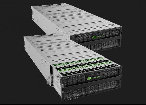 Seagate muscle ses JBOD avec ses HDD 30 To