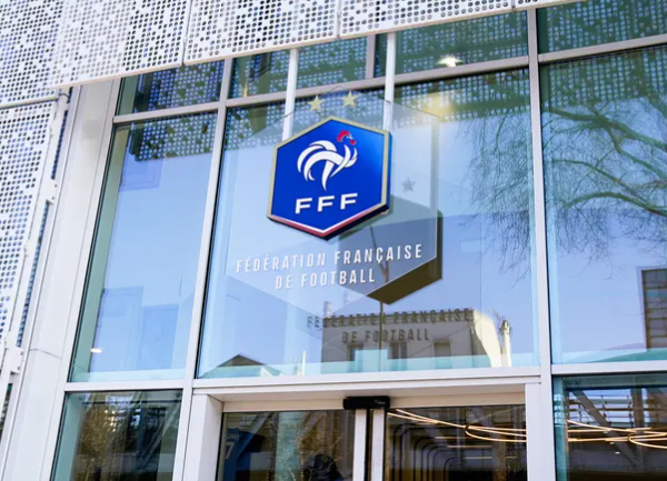 Telex : La Fédération Française de Football encore piratée, OpenAI étend la résidence des données, L'Inria et Doctolib s'associent sur l'IA dans la santé