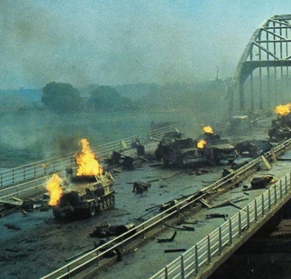 2 ans, 22 millions et un risque insensé : ce producteur a risqué sa carrière et sa fortune avec ce film démentiel, mais il a connu un véritable triomphe !