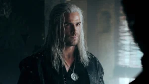 "Si vous n'avez rien à faire dans la vie" Liam Hemsworth, nouvelle star de la série The Witcher sur Netflix, affirme que les jeux sont "géniaux", mais à certaines conditions