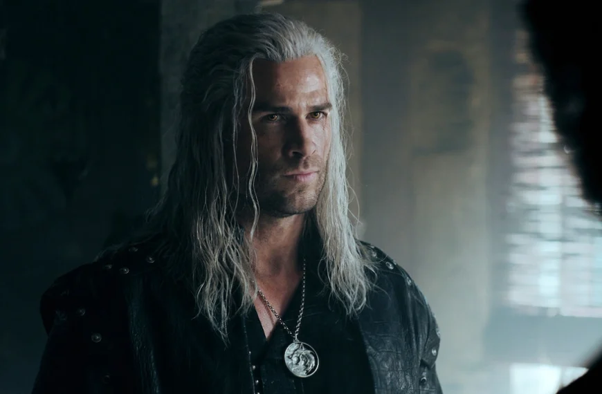 "Si vous n'avez rien à faire dans la vie" Liam Hemsworth, nouvelle star de la série The Witcher sur Netflix, affirme que les jeux sont "géniaux", mais à certaines conditions