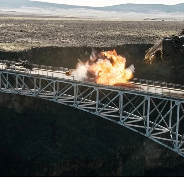 “Plus jamais avec lui” Il y a 16 ans, Christian Bale laissait sa chance à ce réalisateur, et ça a été la seule fois : il regrette amèrement…