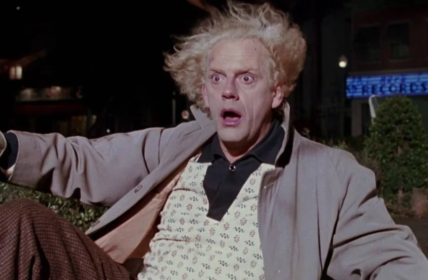 Depuis 40 ans, les fans de Retour vers le Futur se demandent qui a pu prendre cette photo : c’est l’un des plus grands mystères du cinéma !