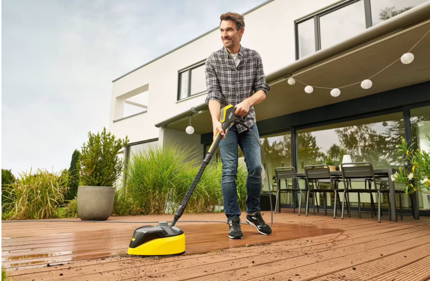 Votre terrasse est noircie ? Ce Kärcher intelligent à -27% chute de 188 euros !