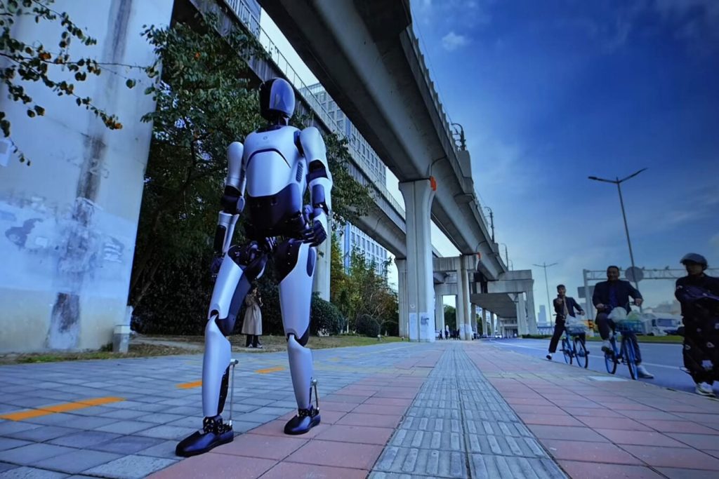 Agibot A2 : le robot humanoïde chinois qui marche plus longtemps que vous