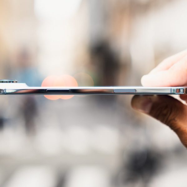 Le flop de l’iPhone Air fera-t-il capoter le lancement de son successeur ?