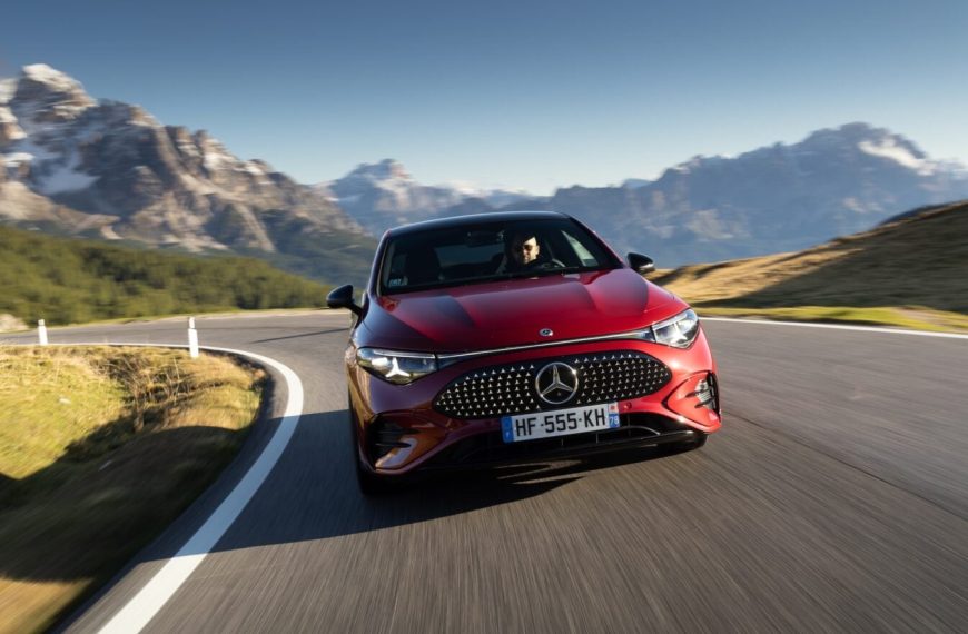 Mercedes CLA : une démonstration de puissance pour la moins chère des berlines électriques de Mercedes