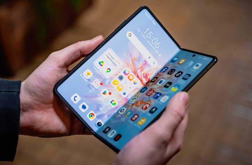 4x moins cher qu’un Galaxy Z Fold7, le Magic V2 est le roi des pliants en 2025 (-72%) 👑