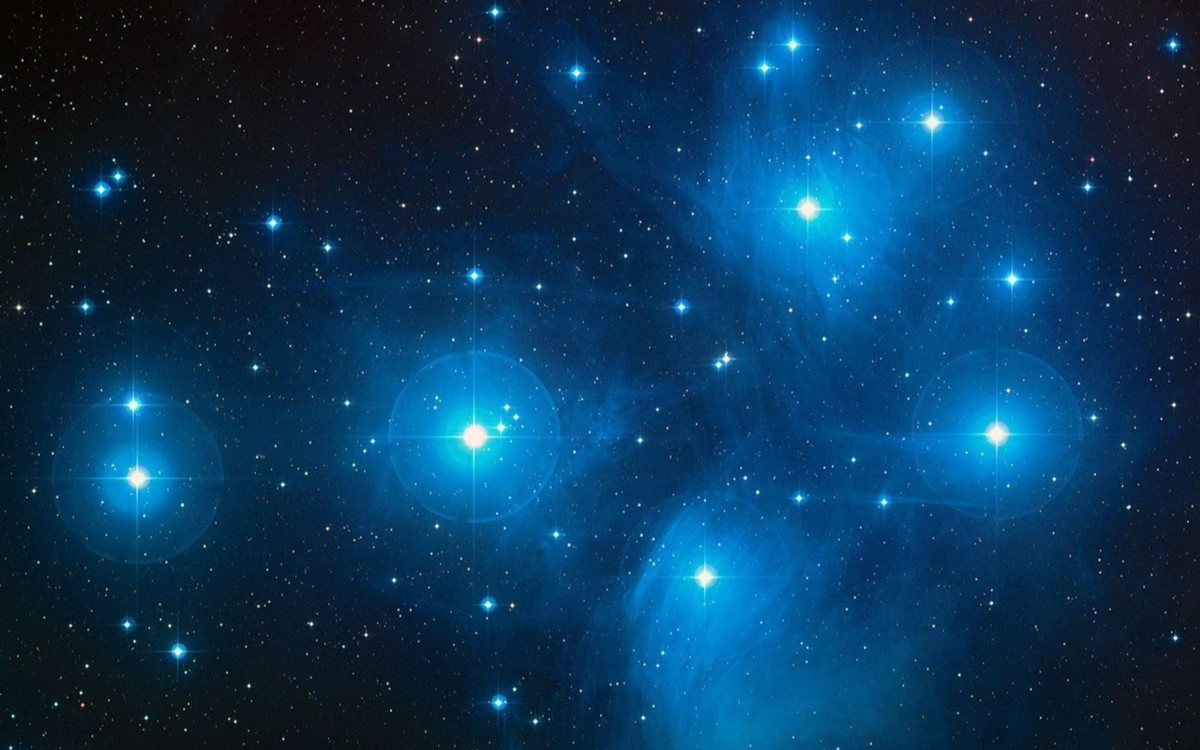 Oubliez tout ce que vous pensiez savoir sur les Pléiades : le secret du plus célèbre amas d’étoiles vient d’être dévoilé et il bouleverse notre vision de l’Univers