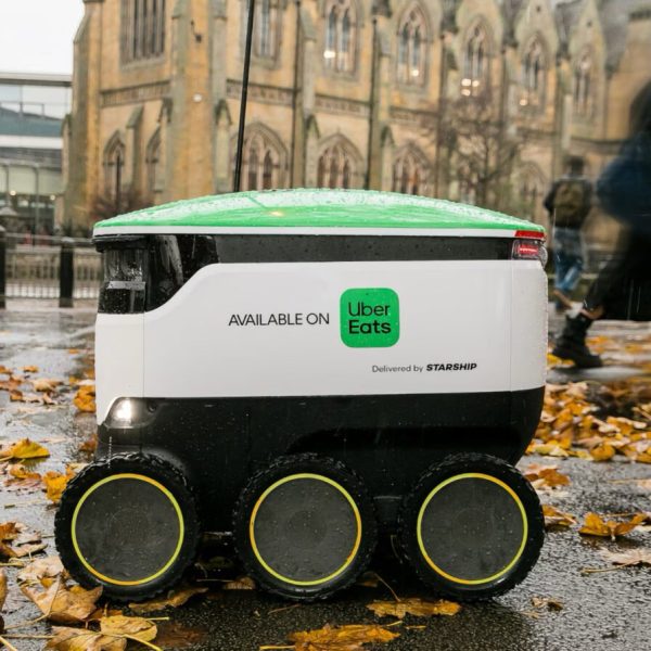 Uber Eats va livrer en Europe avec des robots roulants autonomes