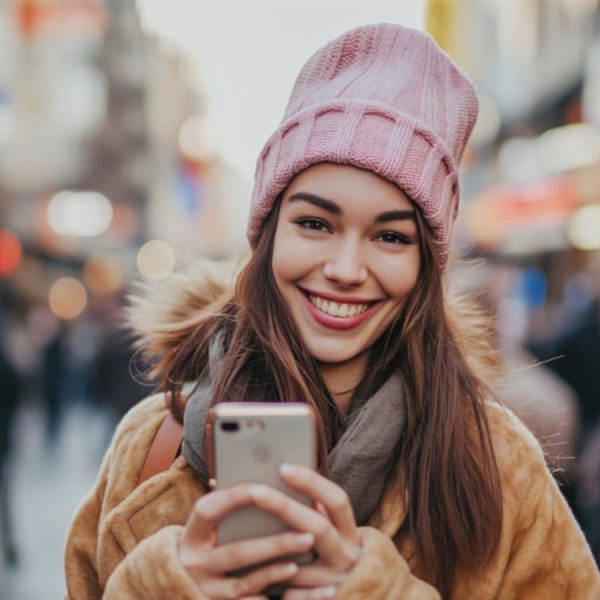 Profitez d’un forfait eSIM gratuit pour votre prochain voyage à l’étranger, avec plus de 200 destinations couvertes