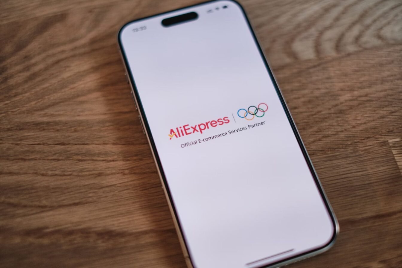 Après Shein, AliExpress est épinglé pour vente de poupées pédopornographiques