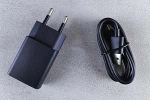 L’Europe impose l’USB-C aux chargeurs : box Internet et consoles devront s’y plier dès 2028