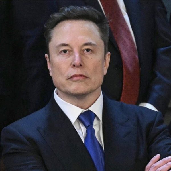 Le pari fou de Tesla : Elon Musk gagnera 1 000 milliards de dollars s’il transforme ses rêves en réalité