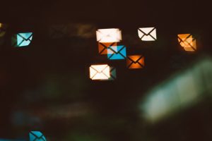 Gare à l’email-bombing, une vielle arnaque remise au goût du jour par les pirates