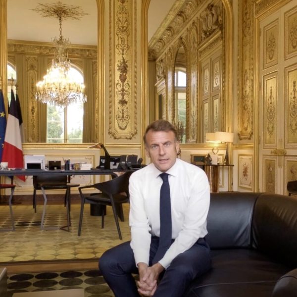 Pour les victimes de cyberharcèlement, Emmanuel Macron veut créer un nouveau référé