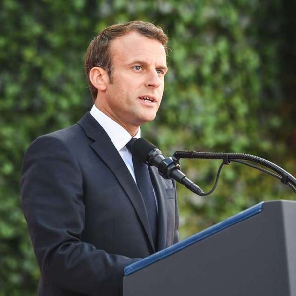 Emmanuel Macron veut complètement révolutionner la législation autour des réseaux sociaux, mais le peut-il vraiment ?