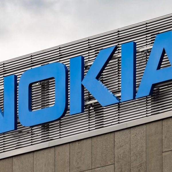 Nokia mise tout sur l’IA et taille dans ses effectifs en France