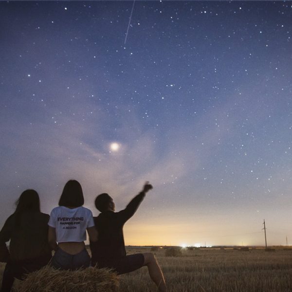 Ne manquez pas cette pluie d’étoiles filantes discrète mais fascinante : voici quand et comment admirer les Taurides du Nord en novembre 2025