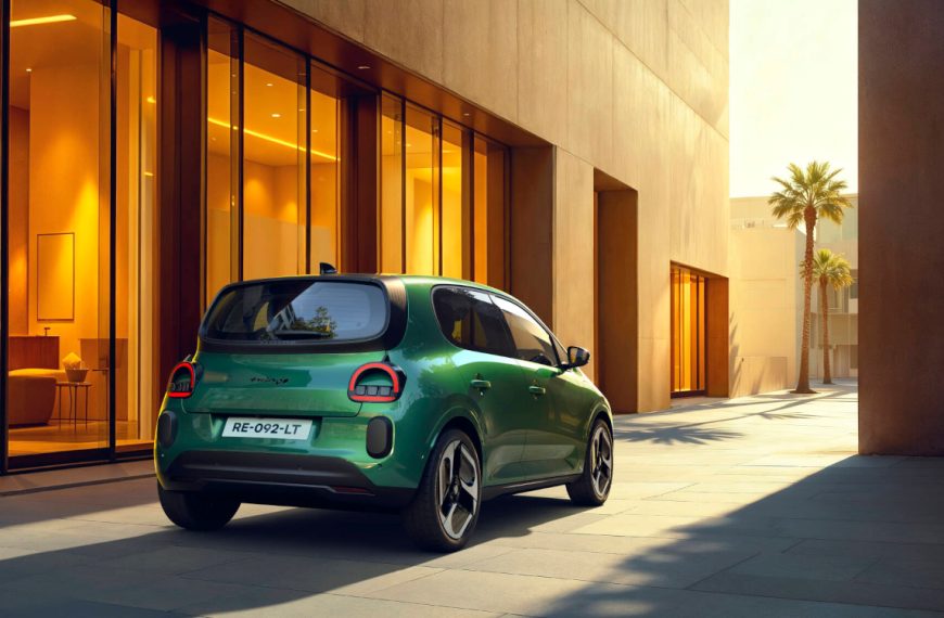 La Renault lance officiellement la Twingo E-Tech, la citadine électrique de 2025