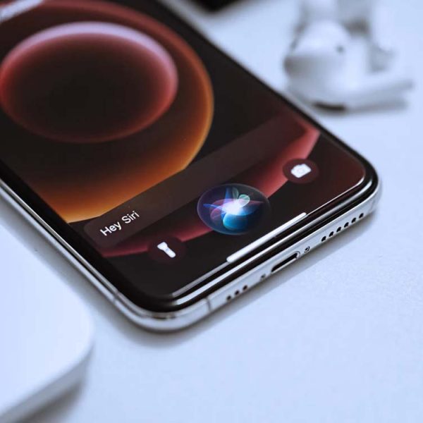 iPhone : après l’App Store, Apple se prépare à autoriser les remplaçants à Siri