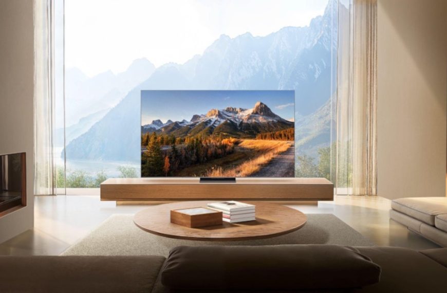 Vous voulez une grande TV ? Cette TCL de 65 pouces est à moins de 1000 € pour le Black Friday !