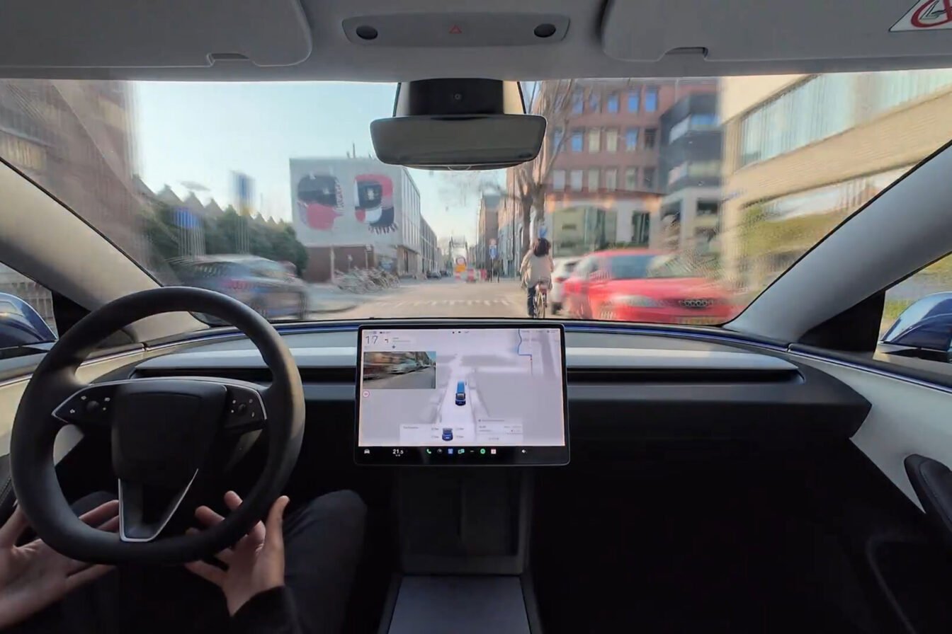 Conduite autonome : Tesla tente un coup de pression, les Pays-Bas recadrent sèchement Elon Musk