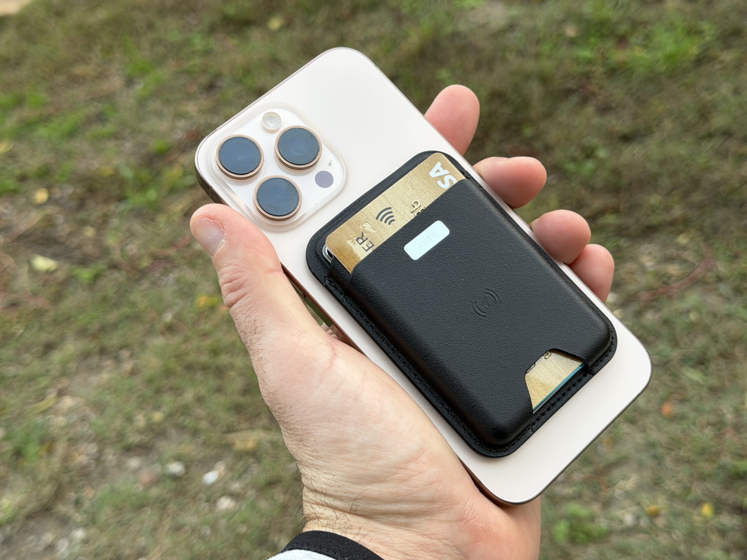Test de l’ESR Geo Wallet Boost : le porte-cartes MagSafe que vous ne perdrez pas