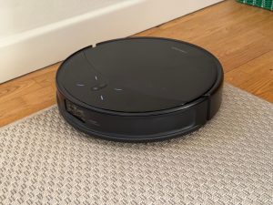 Test du Roborock Saros 10R : j’ai craqué pour l’aspirateur robot de l’espace…