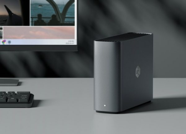 Telex : HSBC s'associe à Mistral, Akamai rachète Fermyon, Synology corrige une faille critique découverte par Synacktiv