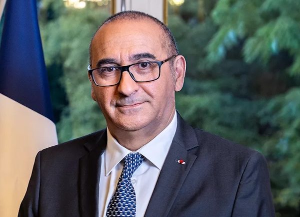 Après la cyberattaque, le ministre de l'Intérieur reconnait un vol de données