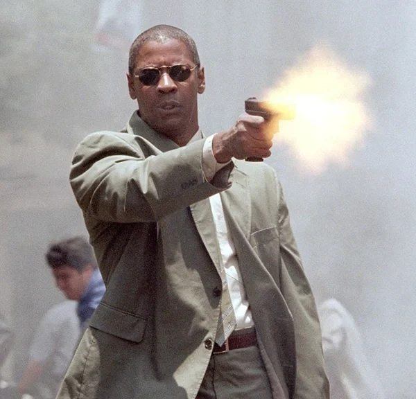 A voir sur Netflix : plus fort que la saga The Equalizer et noté 89%, ce thriller d’action est l’un des plus percutants de la carrière de Denzel Washington