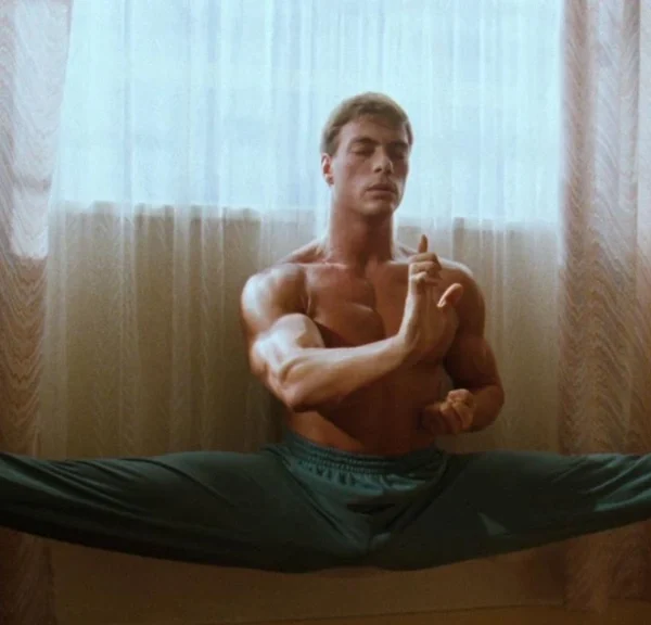 Ce film d'action avec Van Damne est une meilleure adaptation de Street Fighter que le film officiel sorti il y a plus de 30 ans