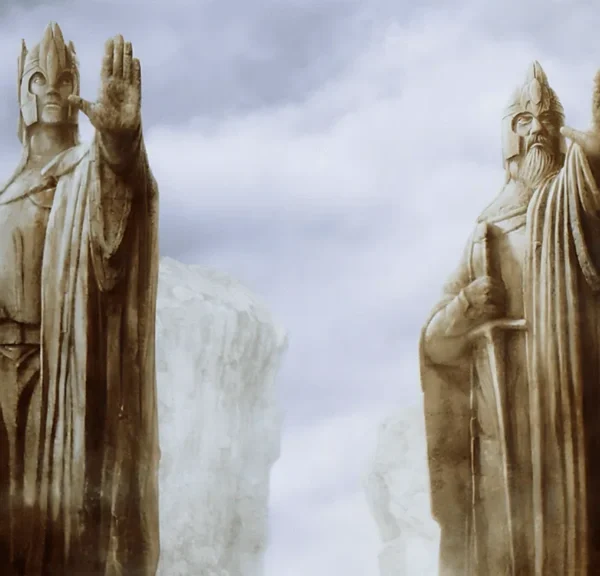 Ces deux statues du Seigneur des Anneaux sont aussi légendaires que les personnages de Tolkien : qui sont vraiment les Argonath ?