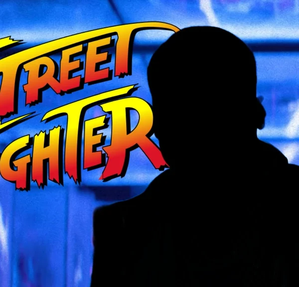 C'est un survivant ! Touché par 9 balles en 2000, il joue un boss dans le film Street Fighter 26 ans plus tard…