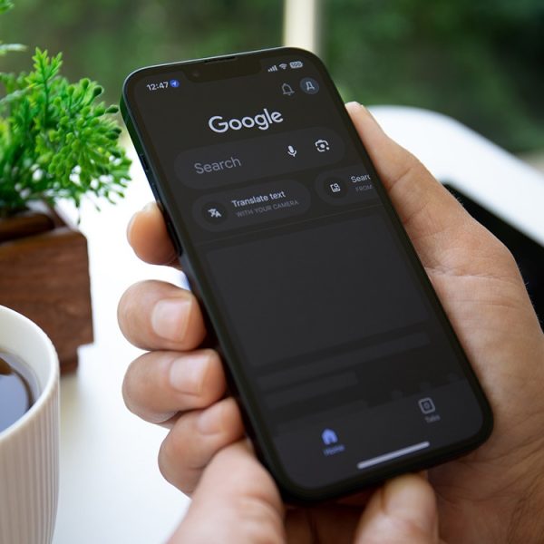 L’IA est-elle la clé pour un flux 100 % personnalisé ? Google Discover pourrait bientôt intégrer la solution audacieuse testée sur YouTube