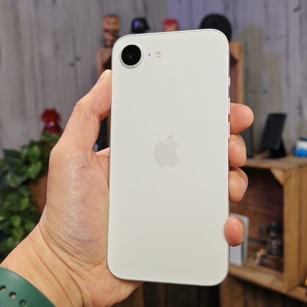 Apple donnerait à l’iPhone 17e un écran (presque) à la hauteur de ses ambitions