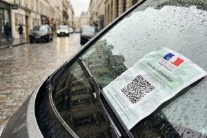 L’arnaque aux faux PV fait des ravages en France : gare aux QR codes déposés sur votre pare-brise