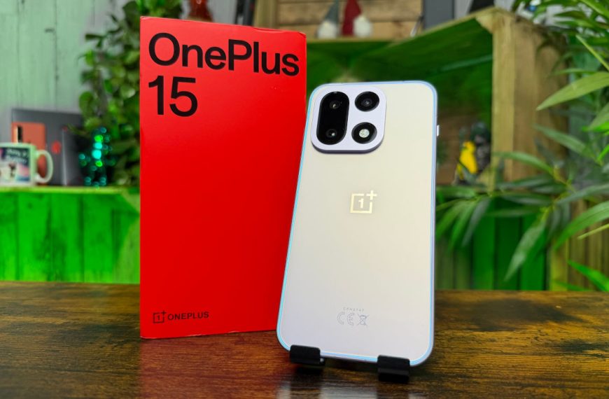 Test OnePlus 15 : maitrise des performances et autonomie de folie