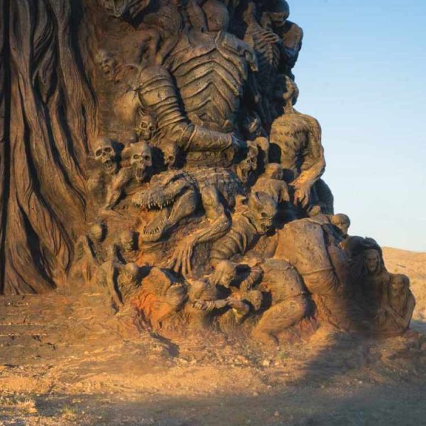 Cette mystérieuse porte au milieu de nulle part est en train de rendre Internet complètement fou (au point de croire que Half-Life 3 arrive)