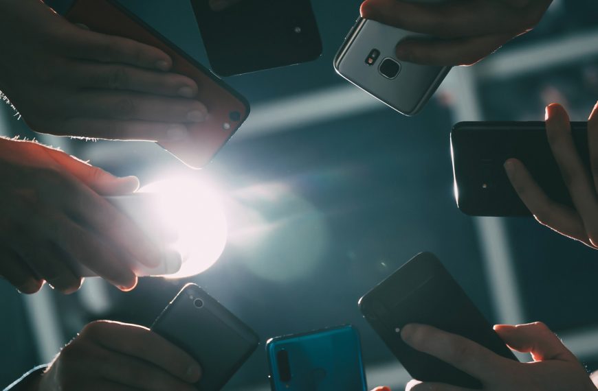 Bonne année ! Vos messages s’envoient tout seuls à minuit grâce à cette astuce toute simple