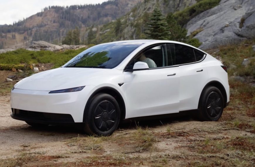 Tesla franchit un pas supplémentaire vers le support des clés de voiture sur smartphone