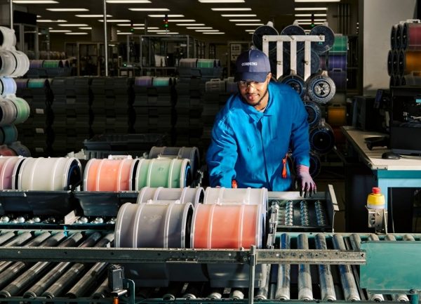 Pour l'IA, Meta sécurise la fourniture de fibre optique avec Corning